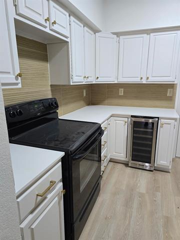 Foto del edificio - 5590 Spring Valley Rd