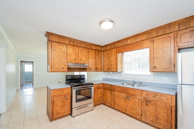 Building Photo - 1124 Starview Drive