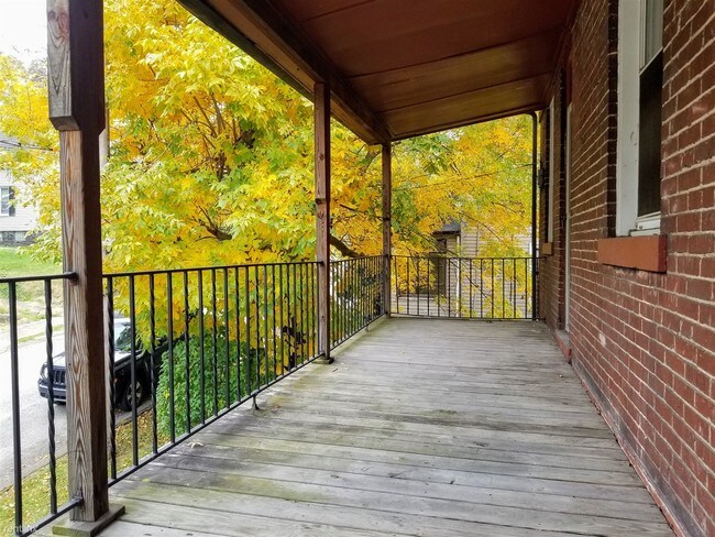 Foto del edificio - 1 br, 1 bath Apartment - 230 North Avenue #4