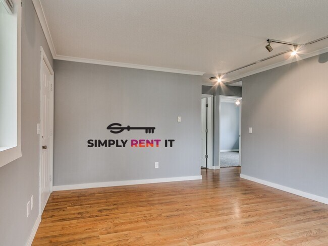 Foto del edificio - Sunset Ave 3 Bedroom Duplex In Kelley, IA ...