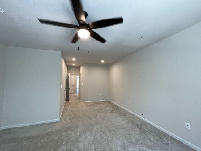 Building Photo - New 3-Bedroom Condo In Spotsylvania