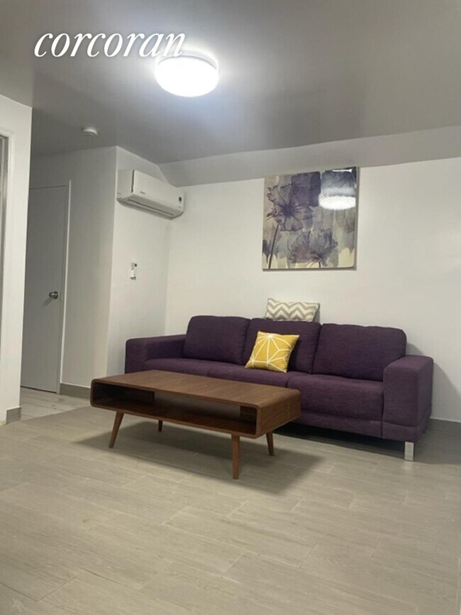 Foto del edificio - 131 E 45th St