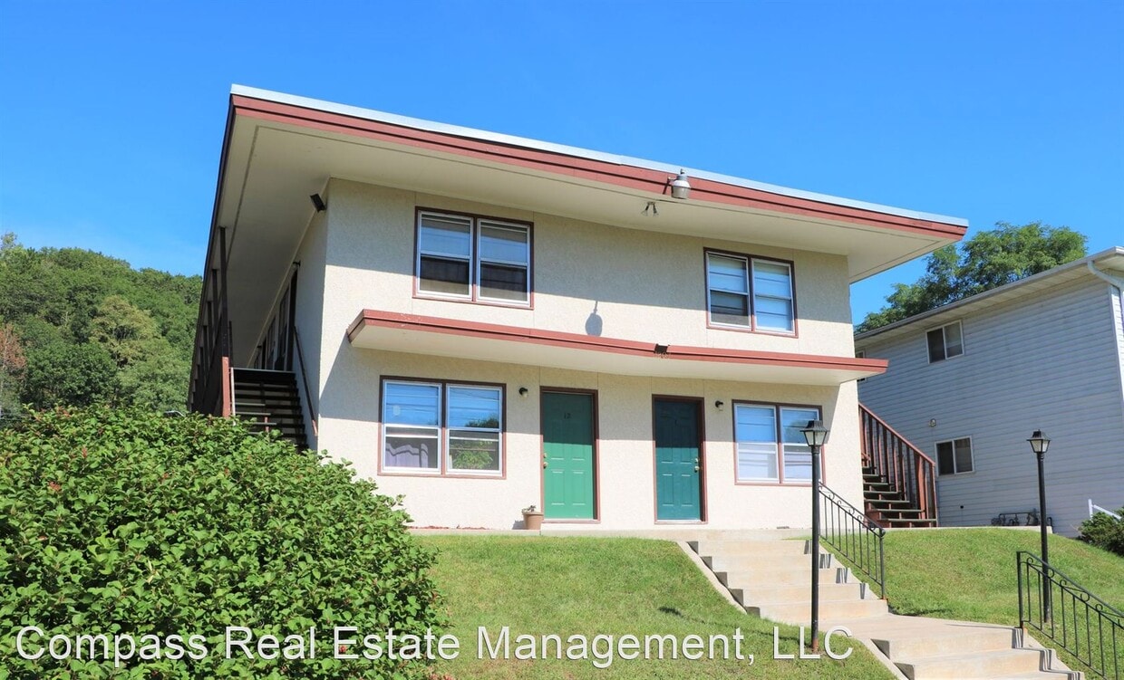 1207 S Dewey St, Eau Claire, WI 54701 Room for Rent in Eau Claire, WI