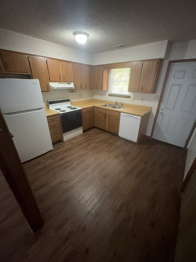 Foto del edificio - 1710 Wine Press Ct