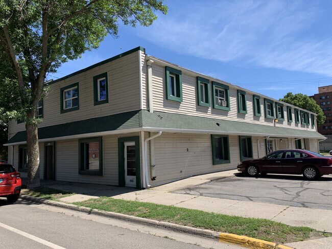 Building Photo - 210 N Cascade St