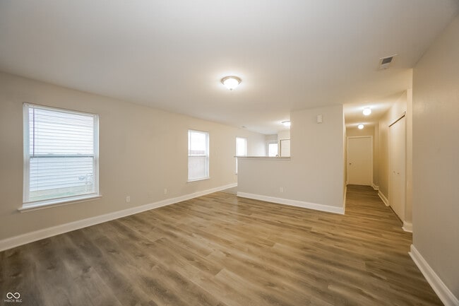 Building Photo - 8431 Sansa St