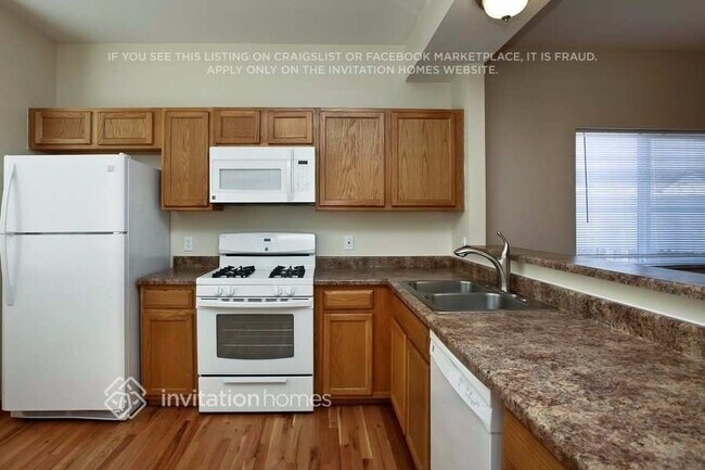 Building Photo - 2990 Frazier Ln