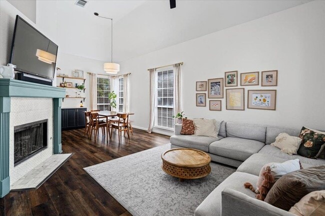 Building Photo - 2712 Big Meadow Dr