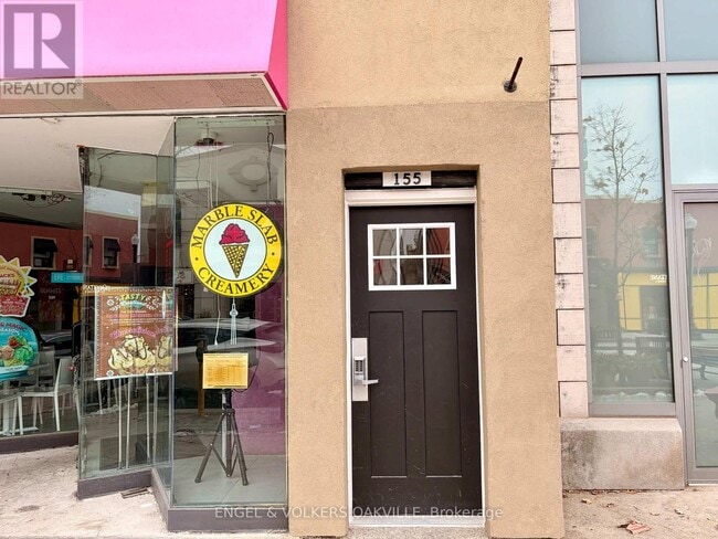 Building Photo - 155 Lakeshore Rd E