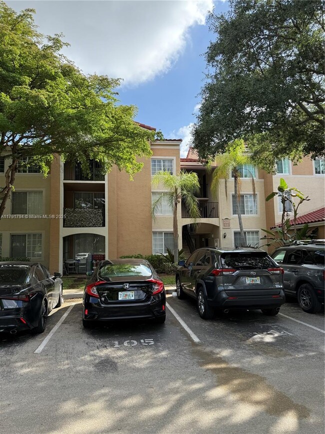 Foto del edificio - 2123 Renaissance Blvd