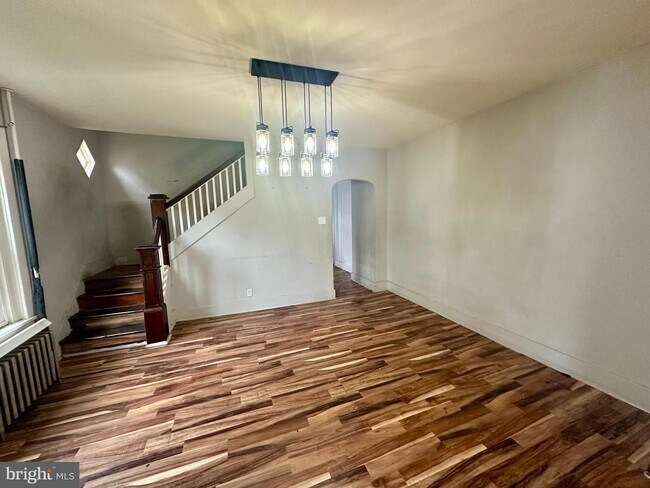 Building Photo - 3 Bed 1 Bath Semi-Detached Home In Lebanon