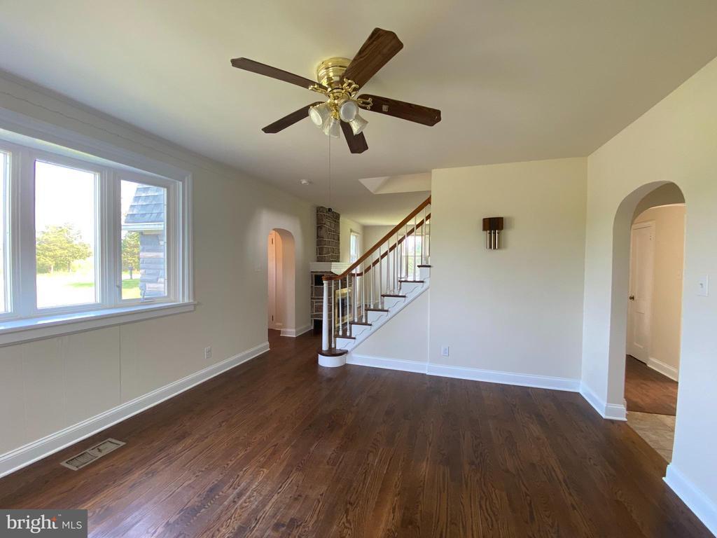 Primary Photo - 3094 N Charlotte St