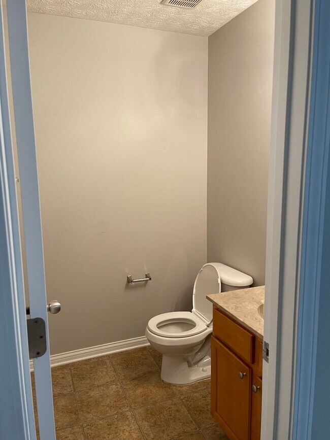 Foto del edificio - 7128 Blue Stream Ct