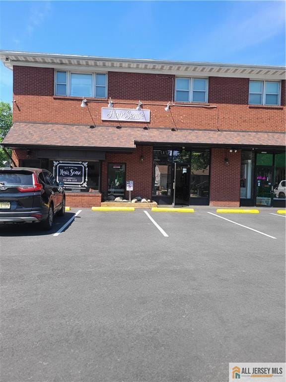 Primary Photo - 257 Central Ave