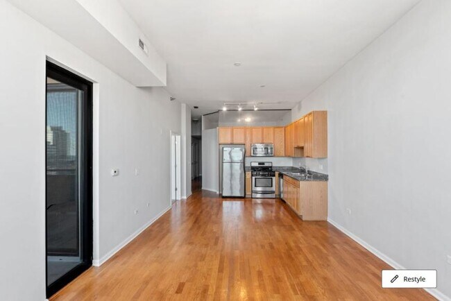 Building Photo - 2 bedroom in Chicago IL 60605