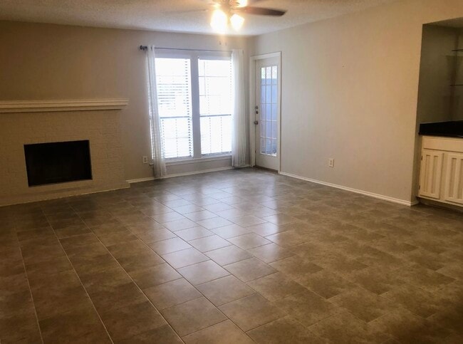 Living Room - 1202 Thorpe Ln