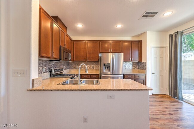 Foto del edificio - 9194 Red Knoll St