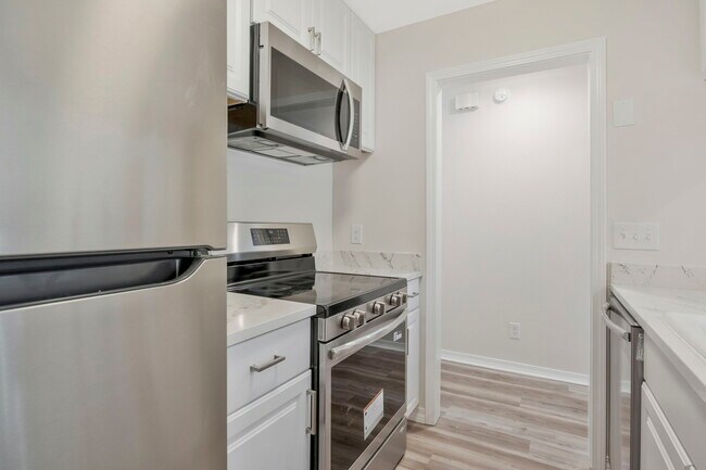 Foto del edificio - 4221 Brookside Dr