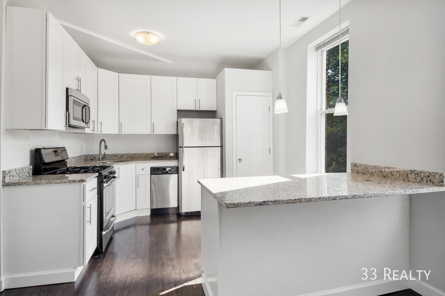 Primary Photo - Newly Rehabbed Beautiful 2bed/2bth Duplex ...