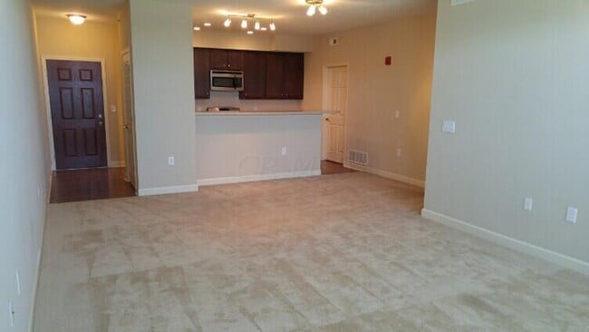 Building Photo - 805 Proprietors Rd