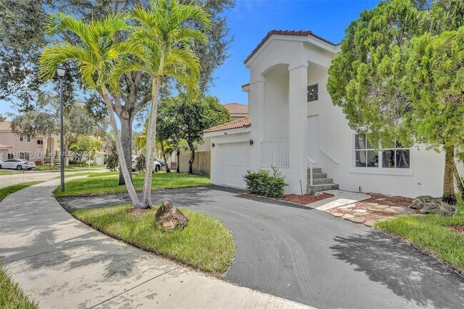 Foto del edificio - 8354 SW 42nd Ct