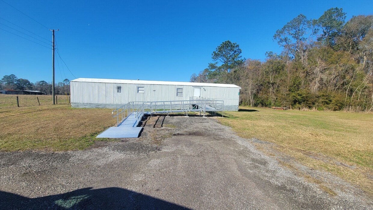 2252 SE 126th Way, Starke, FL 32091 House Rental in Starke, FL