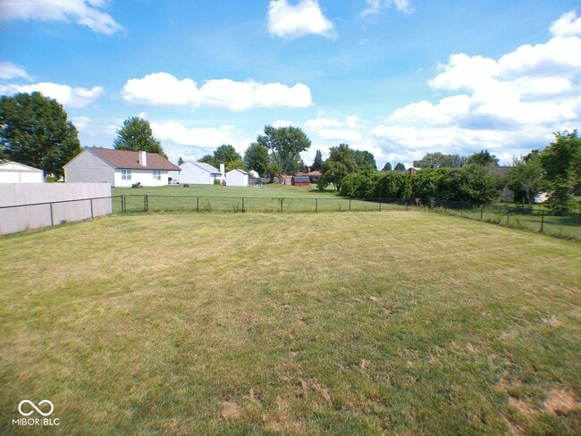 Foto del edificio - 5633 Wynridge Ct