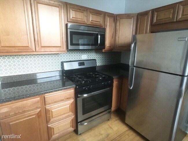 Foto del edificio - 4521 N Paulina St