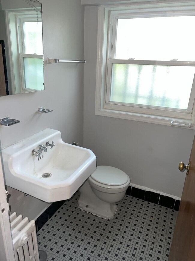 Foto del edificio - 0 bedroom in Chicago IL 60626