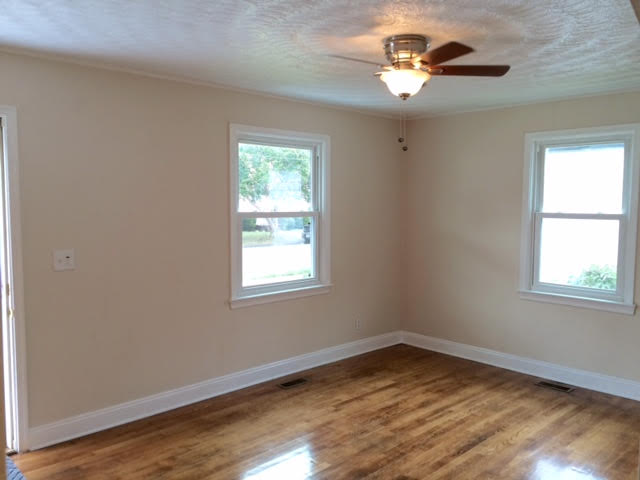 Building Photo - 2741 Beachmont Ave
