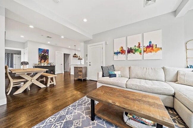 Foto del edificio - 230 Bowen St