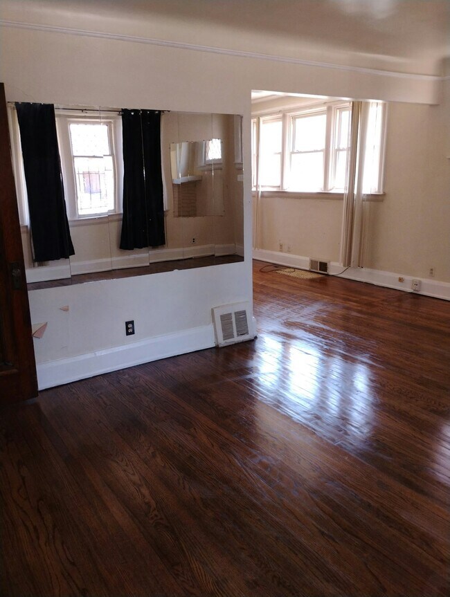 Foto del edificio - 13330 Strathmoor St