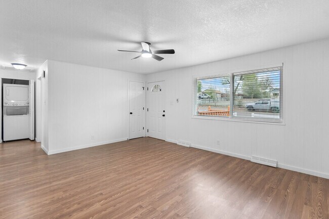 Foto del edificio - 6220 W Ohio Ave