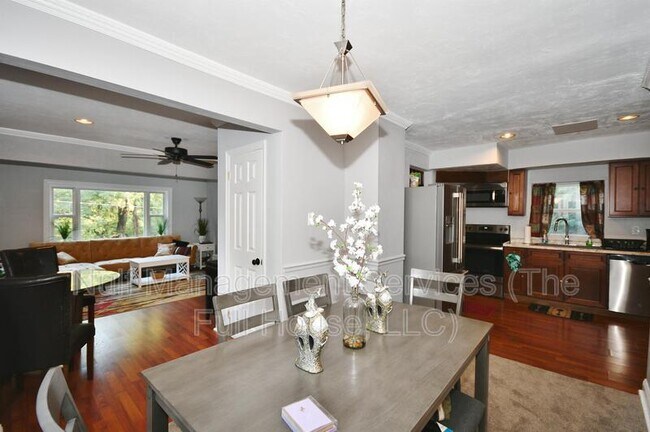 Foto del edificio - 7776 Fitzsimmons St