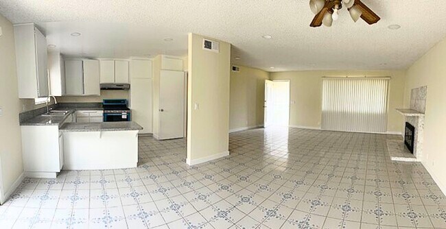 Building Photo - 4 Bedroom Home for Lease in Westminster