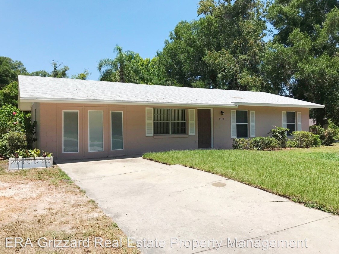 3 br, 1.5 bath House 4330 Grand Ave House for Rent in DeLand, FL