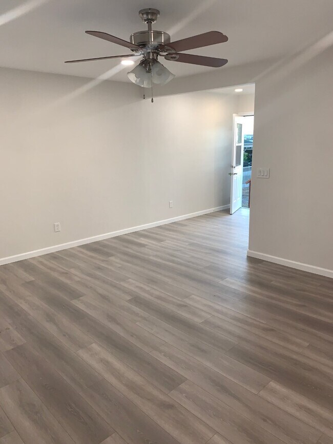 Foto del edificio - 1728 Duval St