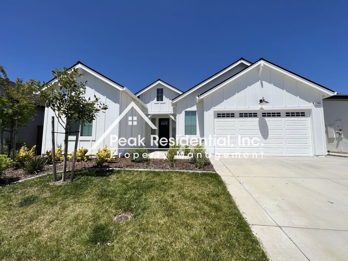 Primary Photo - 3 br, 2 bath House - 6097 Riding Path Dr