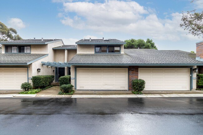 Building Photo - Beautiful 3 bedroom home for rent in La Jo...