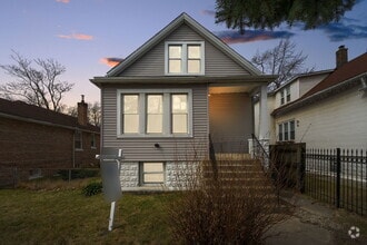 Building Photo - 8048 S Avalon Ave