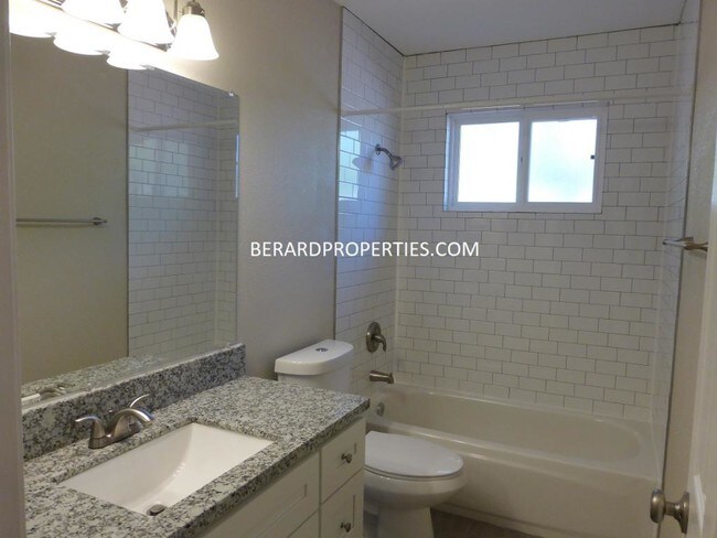 Foto del edificio - 3810 65th St Apt# 3810