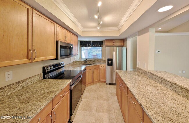 Building Photo - 763 Driftwood Cir