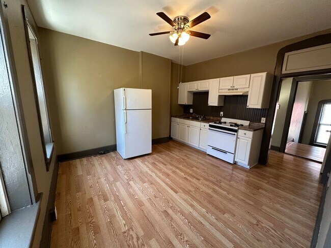 Foto del edificio - 208 S 12th St