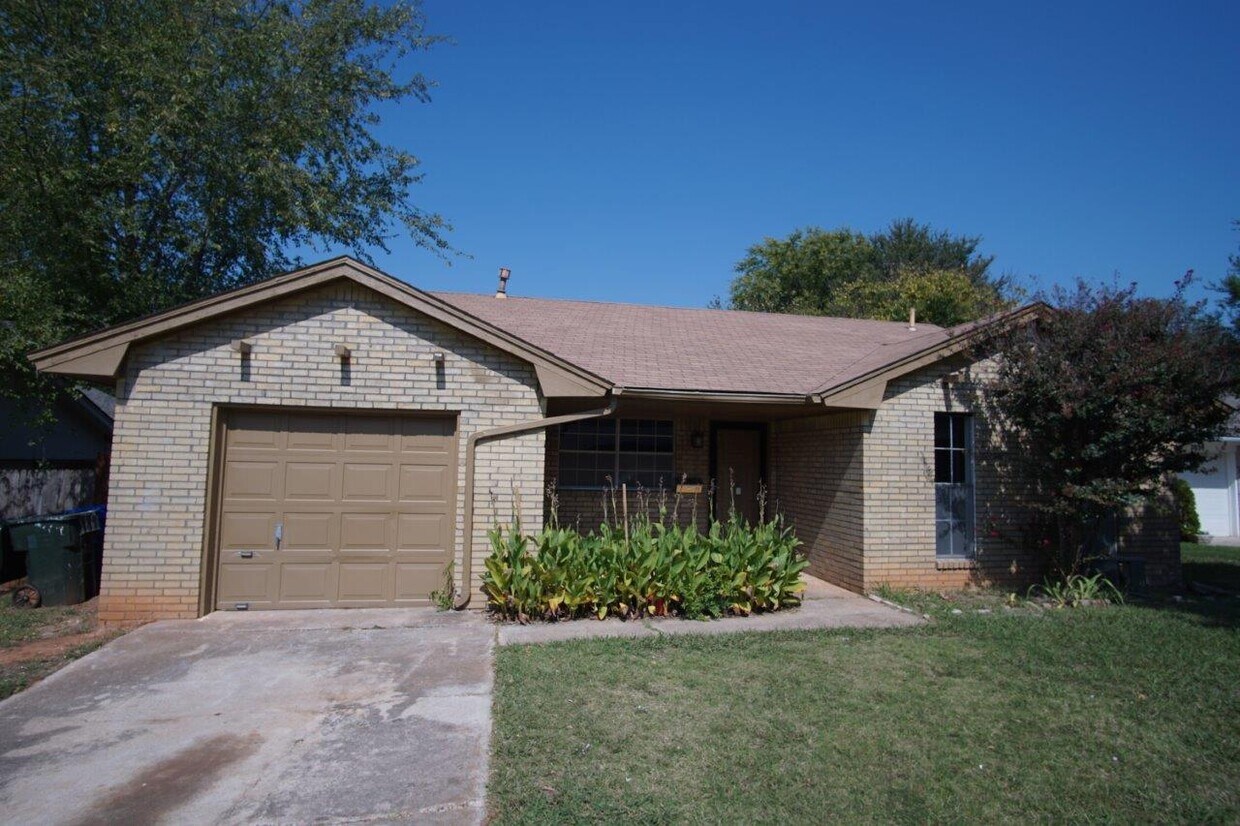 Foto principal - 2035 Allenhurst St