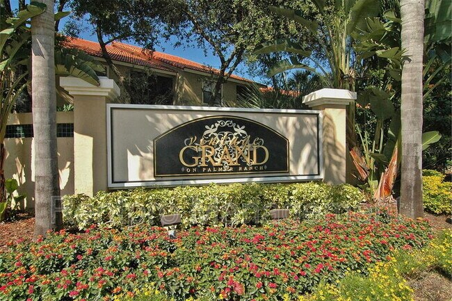 Foto del edificio - 4002 Crockers Lake Blvd