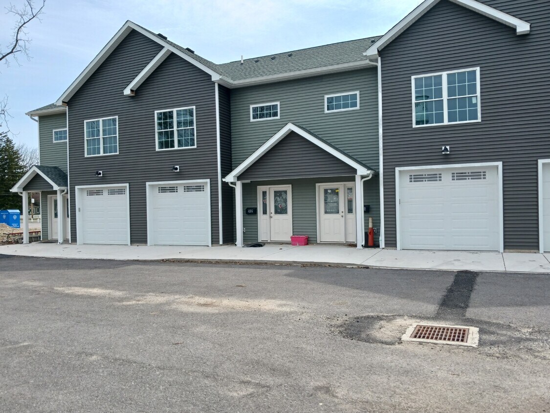 442 Main St Unit A, Youngstown, NY 14174 Apartments in Youngstown, NY