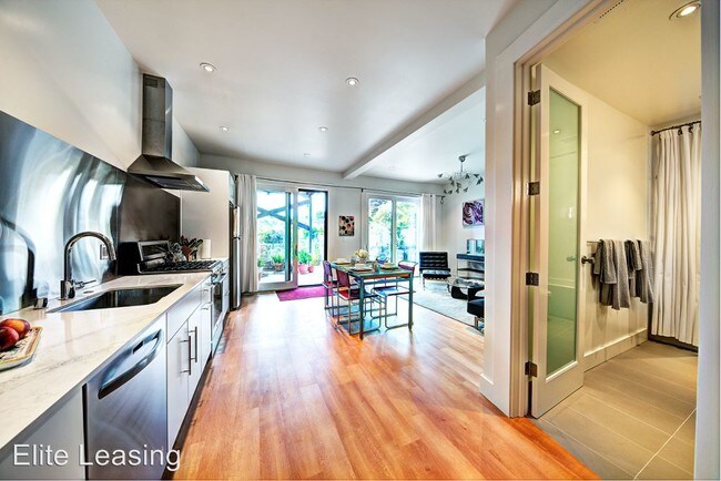 Foto del edificio - 3673 16th St