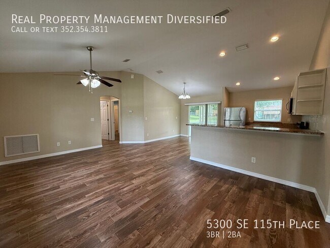 Building Photo - 5300 SE 115th Pl