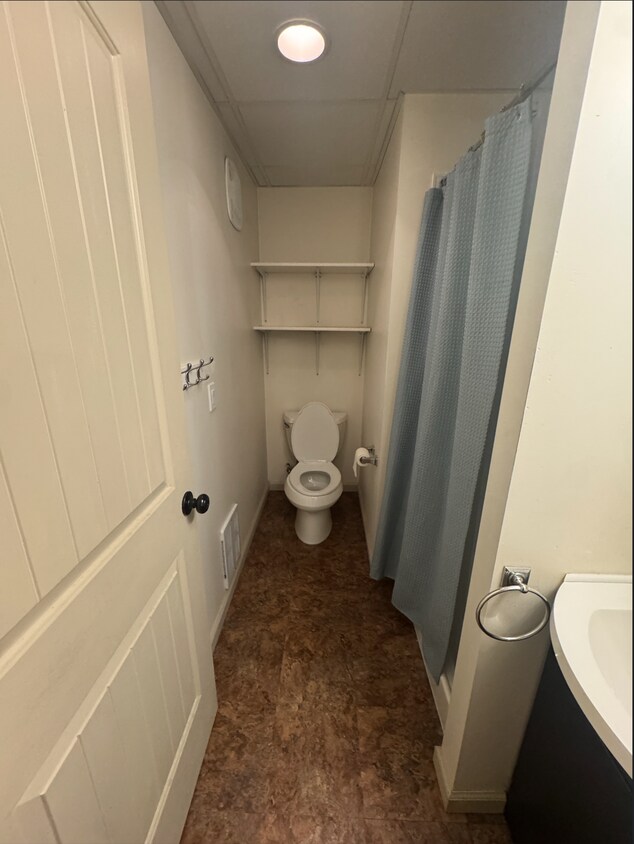 Foto principal - 211 NE 185th St
