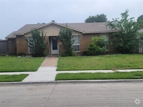 Building Photo - 419 Woodhurst Dr